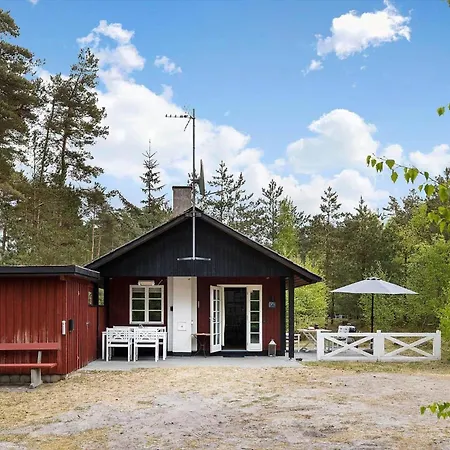 1573-aakirkeby-fyrreskoven-36 Dom wakacyjny *